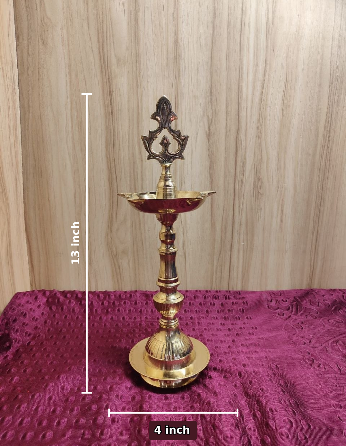Brass Kashi Kollam Kuthu Vilaku 4 Inch height and length measurements