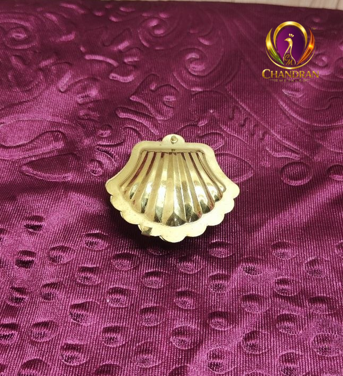 Brass Shell Shape KumKum Box 1 Inch top closed view