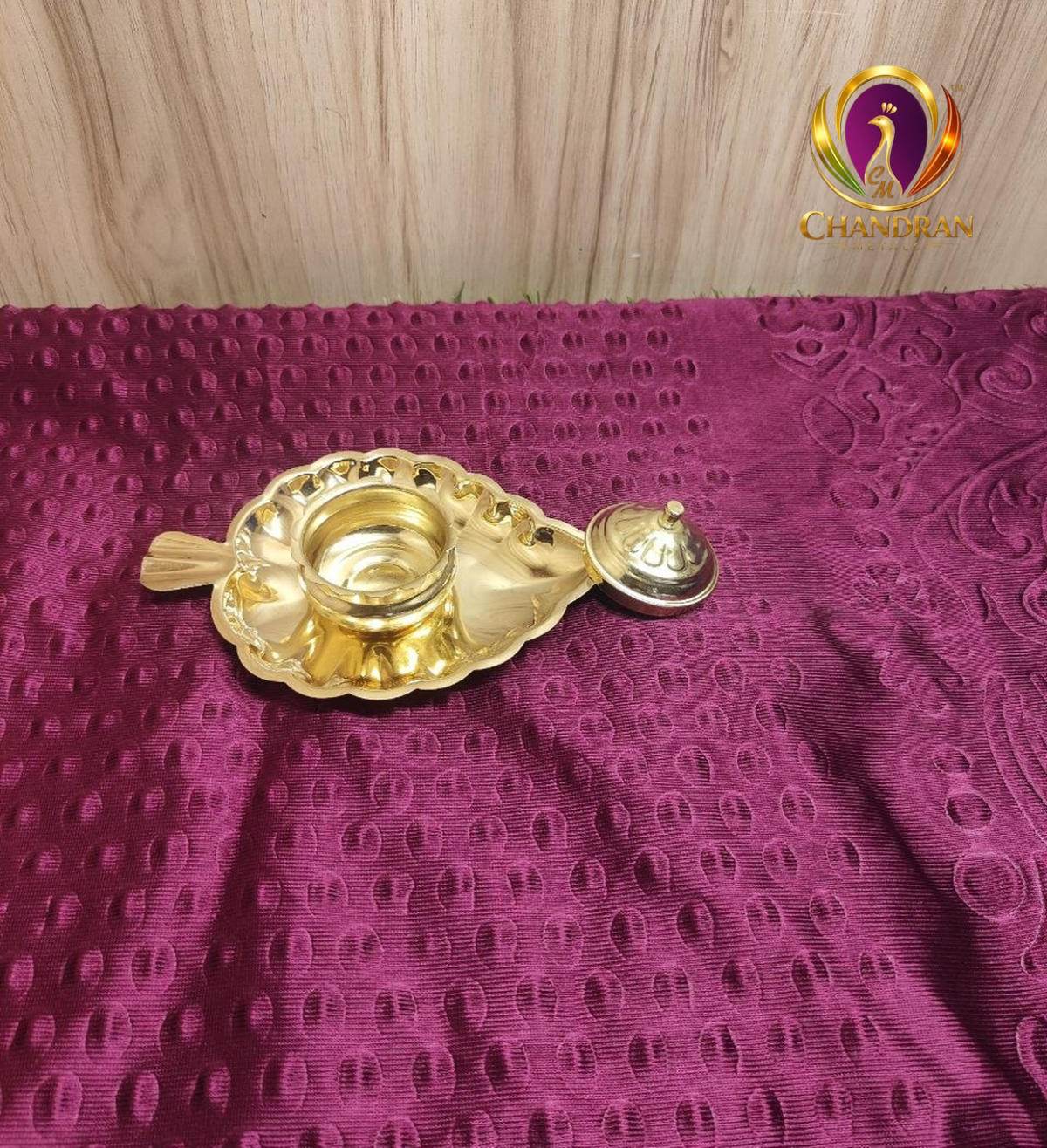 Brass Single Leaf Kumkum Box 6.2 Inch last view