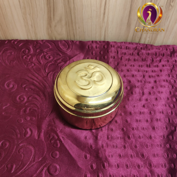 Brass Rim Jim Box 2.7 inch front